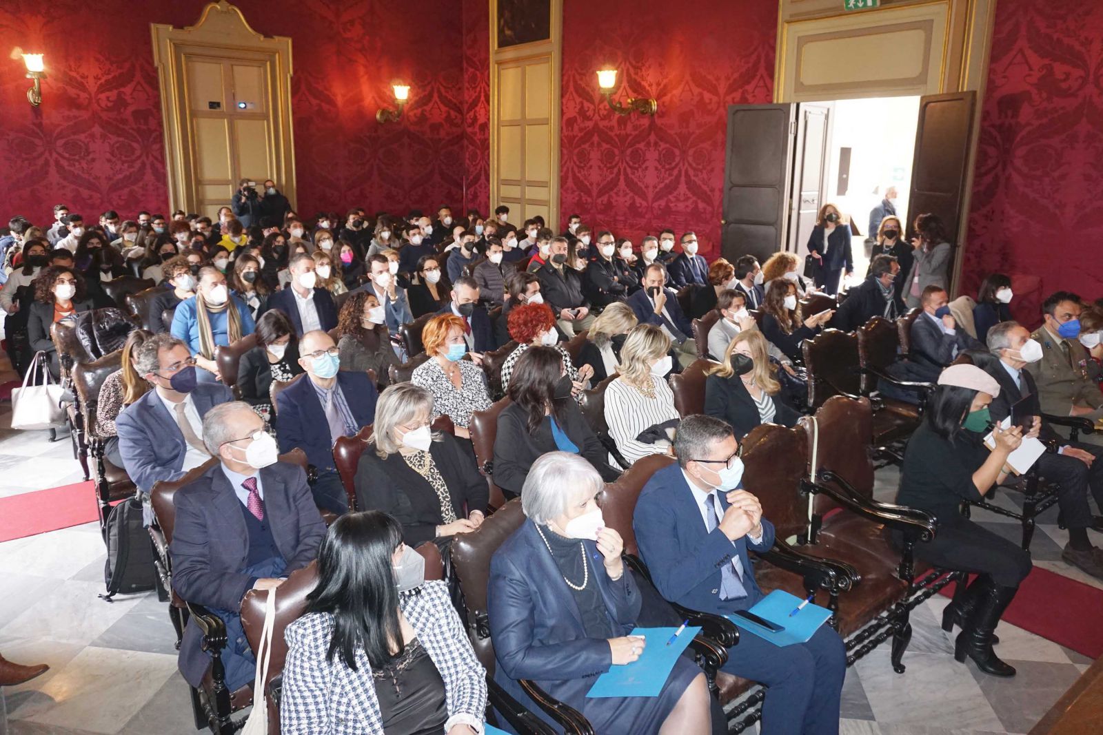 Il pubblico presente nell'aula magna del Palazzo centrale dell'Università di Catania