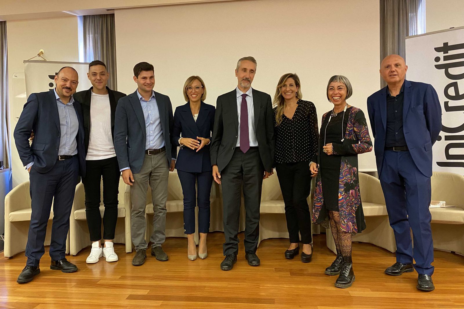 i delegati delle tre Start Cup Messina, Palermo e Catania con il team vincitore