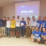 Il team "Space Jam" vincitore della competizione con lo staff di "Citing"