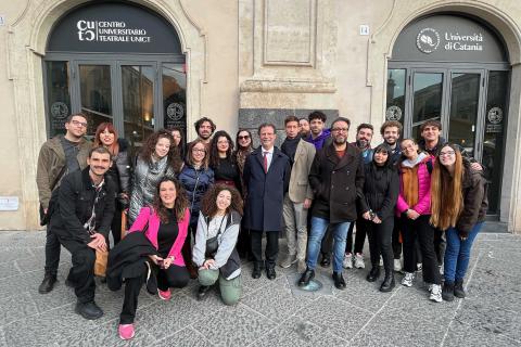 In foto il rettore Francesco Priolo e il coordinatore del laboratorio, Alberto Conti, insieme con i giovani speaker