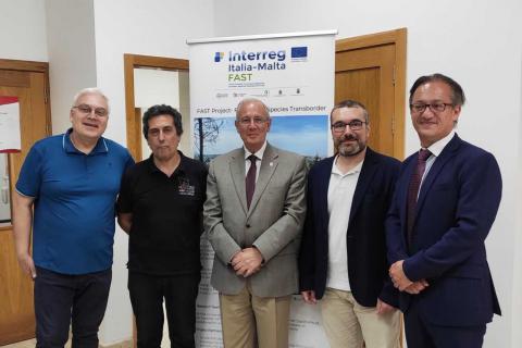 In foto alcuni rappresentanti del progetto Fast: da sinistra Fabio Viglianisi (web manager), Giorgio Sabella (coordinatore scientifico), Joseph Cacciatolo (pro rettore Università di Malta), Oscar Lisi (responsabile della comunicazione), David Mifsud (responsabile scientifico per l’Università di Malta)